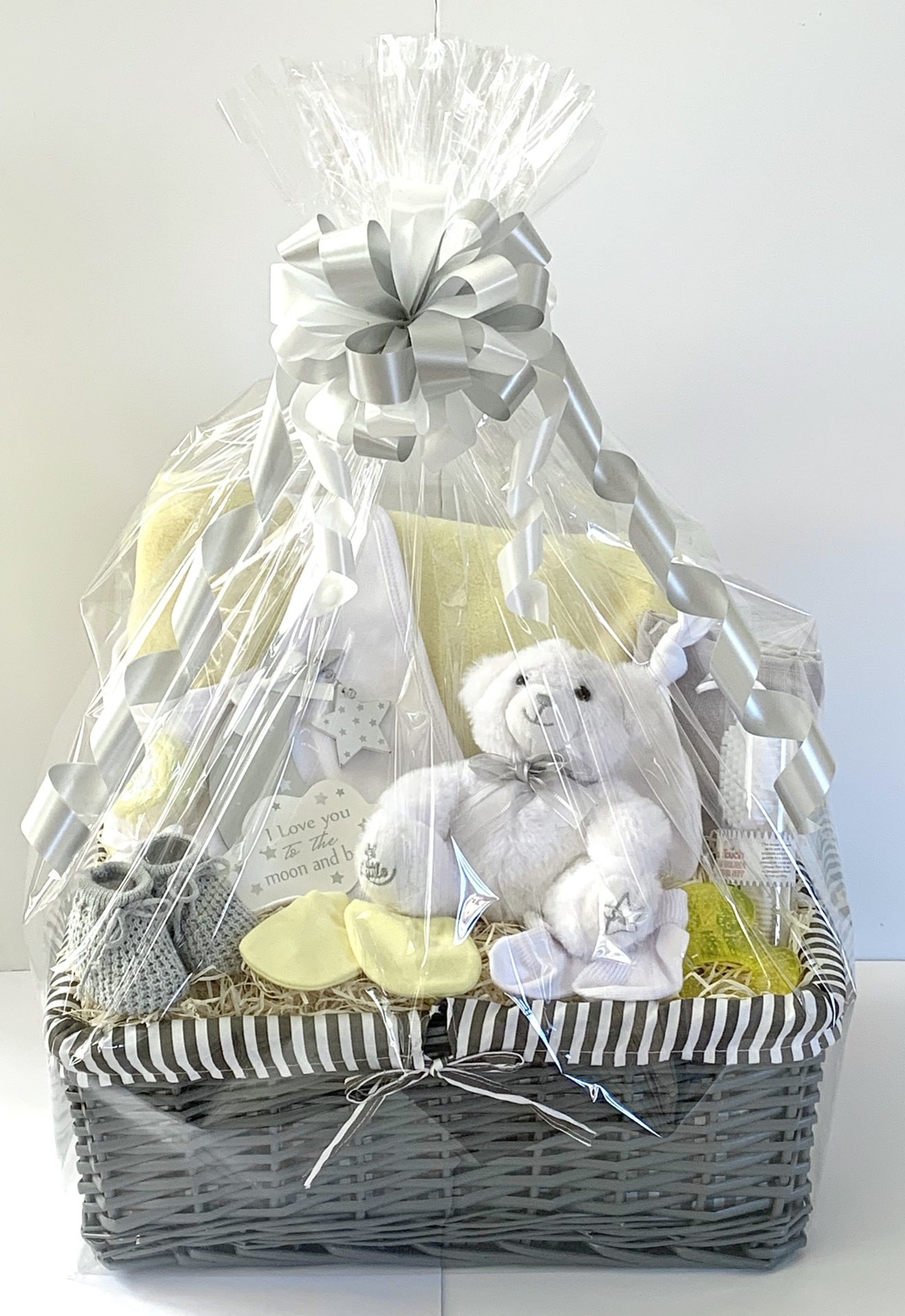 Neutral baby Gift Basket / Hamper