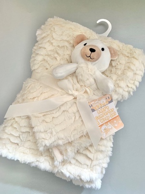Cream Bear Comforter & Blanket Set