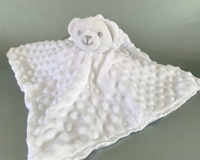 Dimple Bear Comforter - white