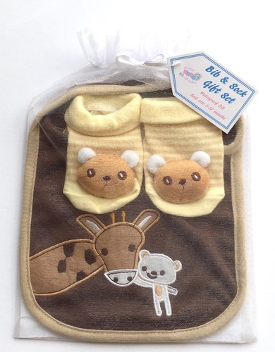 Giraffe & Bear Bib & Sock Gift Set