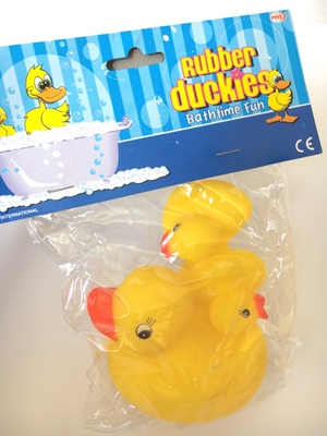 Family Of Ducks Bath Toy