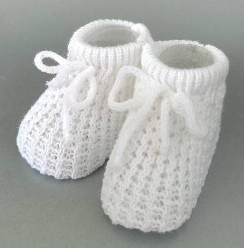 Newborn Knitted Booties - white